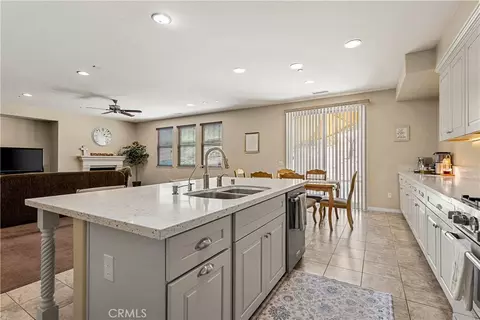 Kitchen - 9226 Alta Cresta, Riverside, CA 92508 photo 7 of 8