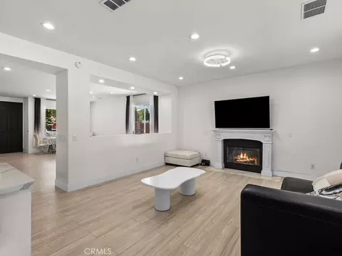 Living - 8154 Calpella, Hesperia, CA 92345 photo 3 of 9