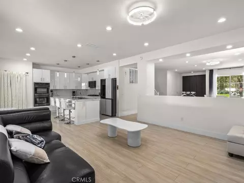 Living - 8154 Calpella, Hesperia, CA 92345 photo 4 of 9