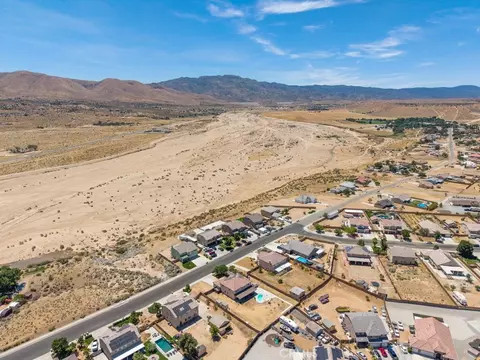 View/Area - 8154 Calpella, Hesperia, CA 92345 photo 2 of 8