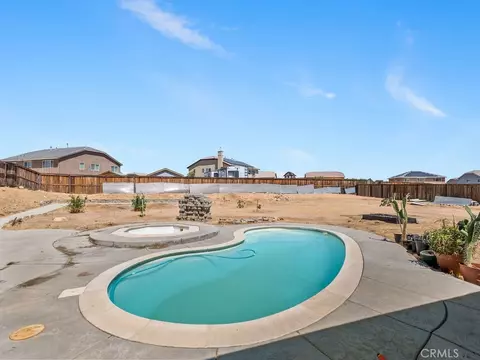 Exterior - 8154 Calpella, Hesperia, CA 92345 photo 10 of 12
