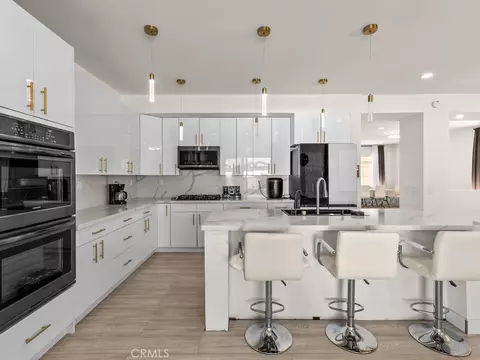 Kitchen - 8154 Calpella, Hesperia, CA 92345 photo 5 of 5