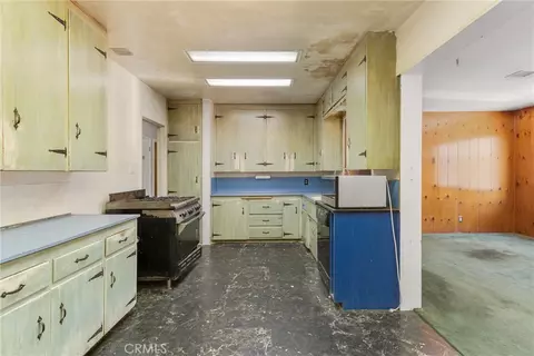 Kitchen - 5841 Palm Ave, Riverside, CA 92506 photo 1 of 3