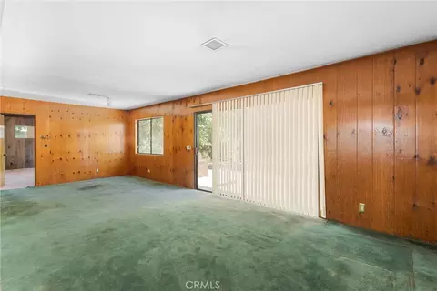Living - 5841 Palm Ave, Riverside, CA 92506 photo 5 of 7