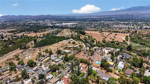View/Area - 7307 Lenox Ave, Riverside, CA 92504 photo 6 of 7