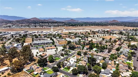 View/Area - 4737 Toyon Rd, Riverside, CA 92504 photo 6 of 7
