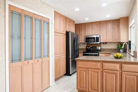 Kitchen - 10415 Charleston, Riverside, CA 92503 photo 1 of 2