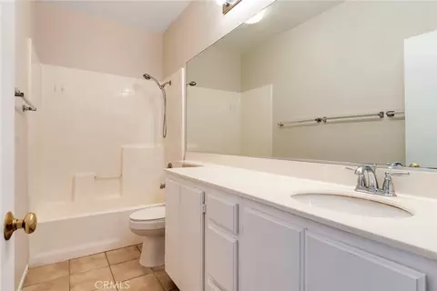 11140 Bridgepoint Cir, Riverside, CA 92505 photo 23
