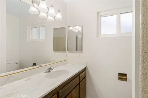 Bath - 13689 Sarah St, Yucaipa, CA 92399 photo 1 of 3