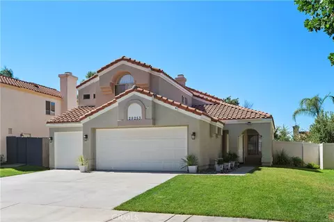 Exterior - 29253 Greenbrier Pl, Highland, CA 92346 photo 6 of 6