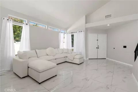 Living - 29253 Greenbrier Pl, Highland, CA 92346 photo 1 of 3
