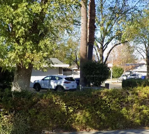 8833 Shawnee Ave, Riverside, CA 92503 photo 10