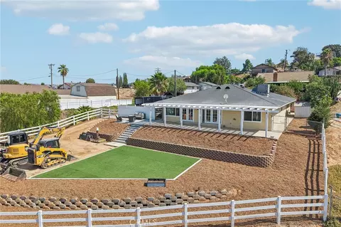 Exterior - 14342 Laurel, Riverside, CA 92503 photo 5 of 10