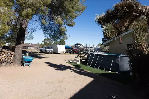 Exterior - 15078 Cactus, Hesperia, CA 92345 photo 7 of 15
