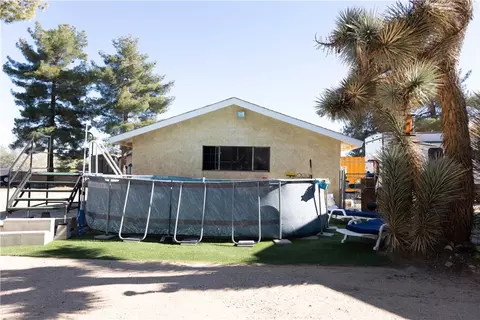 Exterior - 15078 Cactus, Hesperia, CA 92345 photo 6 of 15