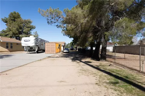 Exterior - 15078 Cactus, Hesperia, CA 92345 photo 10 of 15