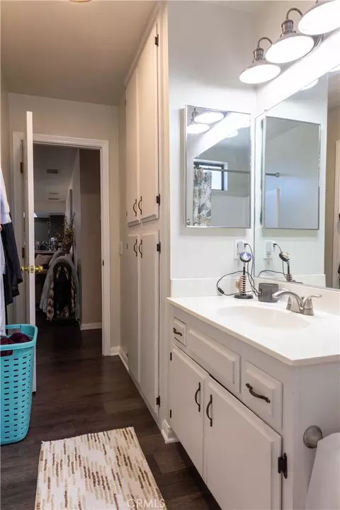 Bath - 15078 Cactus, Hesperia, CA 92345 photo 9 of 11