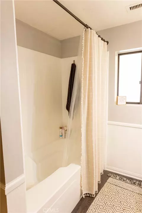 Bath - 15078 Cactus, Hesperia, CA 92345 photo 3 of 11