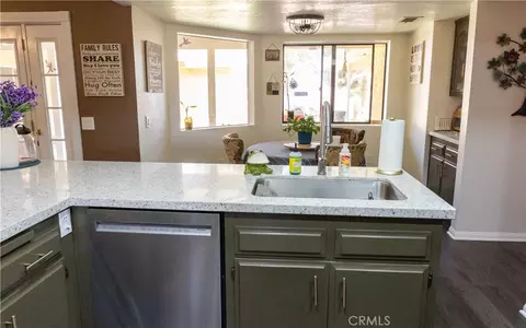 Kitchen - 15078 Cactus, Hesperia, CA 92345 photo 3 of 5