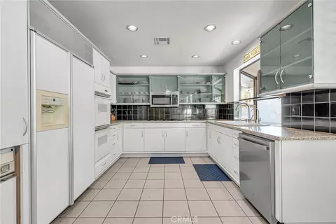 Kitchen - 2110 Hathaway, Riverside, CA 92506 photo 2 of 3