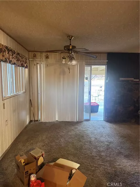 Living - 301 Maryknoll Dr, Colton, CA 92324 photo 14 of 15