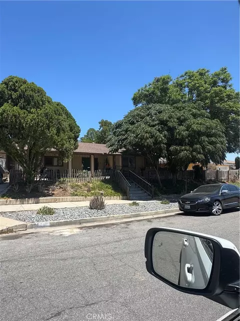 301 Maryknoll Dr, Colton, CA 92324 photo 2