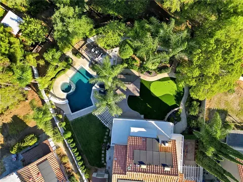 View/Area - 9186 Limecrest Dr, Riverside, CA 92508 photo 5 of 12