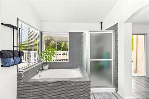 Bath - 9186 Limecrest Dr, Riverside, CA 92508 photo 2 of 5