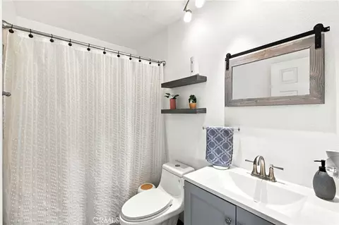 Bath - 9186 Limecrest Dr, Riverside, CA 92508 photo 3 of 5