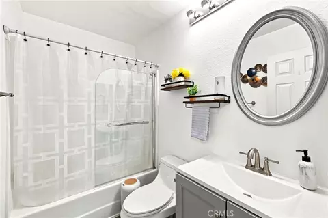 Bath - 9186 Limecrest Dr, Riverside, CA 92508 photo 4 of 5