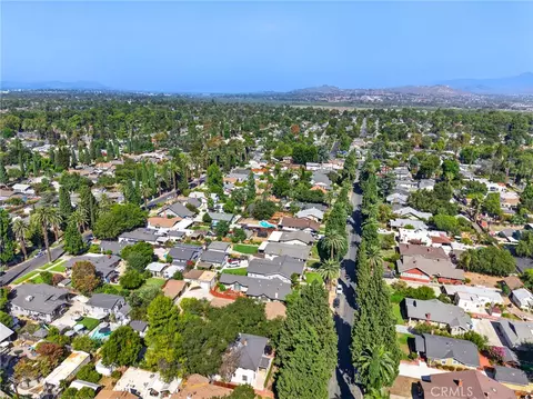 View/Area - 3920 Linwood, Riverside, CA 92506 photo 6 of 16