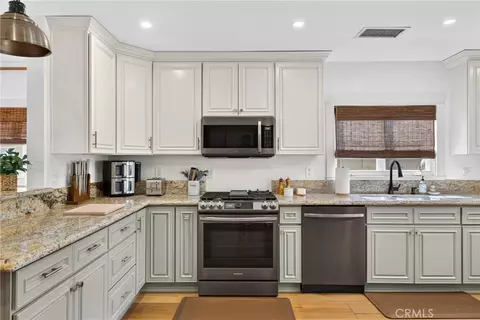 Kitchen - 3920 Linwood, Riverside, CA 92506 photo 1 of 3