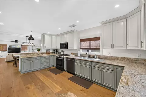 Kitchen - 3920 Linwood, Riverside, CA 92506 photo 3 of 3