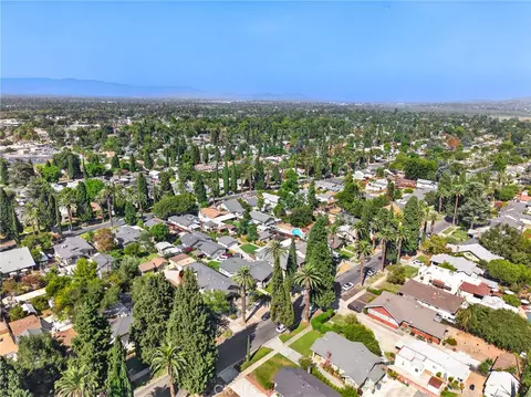 View/Area - 3920 Linwood, Riverside, CA 92506 photo 2 of 16