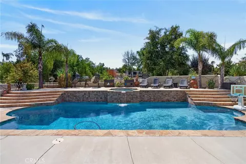 Exterior - 18397 Swallowtail Ln, Riverside, CA 92504 photo 8 of 25