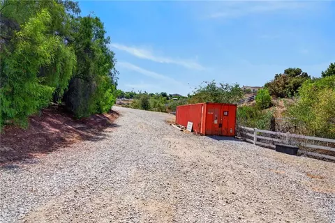 Exterior - 18397 Swallowtail Ln, Riverside, CA 92504 photo 16 of 25