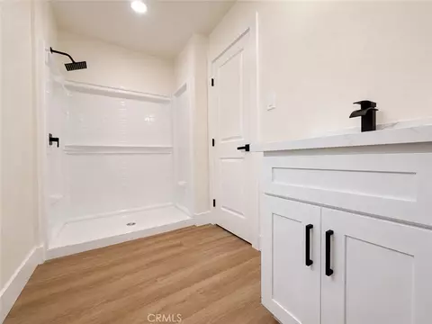 Bath - 4744 Cover, Riverside, CA 92506 photo 2 of 3