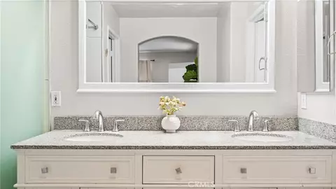 Bath - 832 Laffey Ln, El Cajon, CA 92021 photo 1 of 4