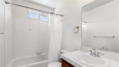 Bath - 832 Laffey Ln, El Cajon, CA 92021 photo 3 of 4