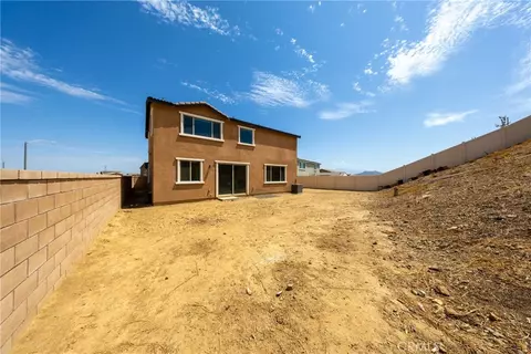 Exterior - 25311 Luna Peak, Menifee, CA 92586 photo 8 of 10