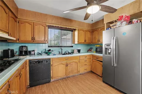 Kitchen - 21 Emerson Ave, Tracy, CA 95376 photo 2 of 2
