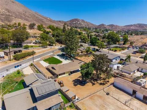 View/Area - 4430 Crestview, Norco, CA 92860 photo 5 of 10