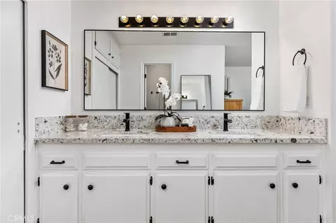 Bath - 4430 Crestview, Norco, CA 92860 photo 2 of 3