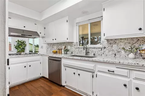 Kitchen - 4430 Crestview, Norco, CA 92860 photo 4 of 7