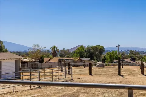 Exterior - 4430 Crestview, Norco, CA 92860 photo 16 of 25