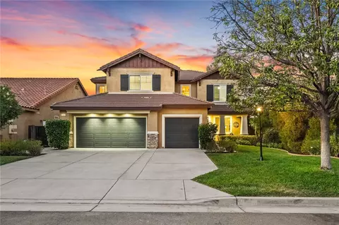 Exterior - 24914 Rainbarrel, Wildomar, CA 92595 photo 11 of 25