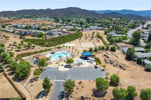 View/Area - 24914 Rainbarrel, Wildomar, CA 92595 photo 7 of 15