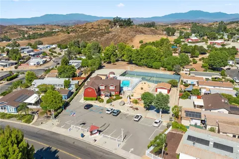 View/Area - 24914 Rainbarrel, Wildomar, CA 92595 photo 11 of 15