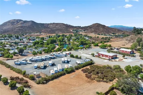 View/Area - 24914 Rainbarrel, Wildomar, CA 92595 photo 6 of 15