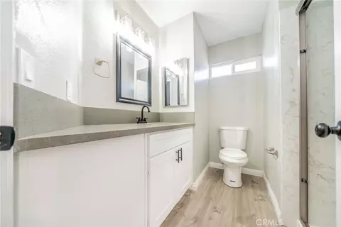 Bath - 827 S Tamarisk Ave, Rialto, CA 92376 photo 1 of 5